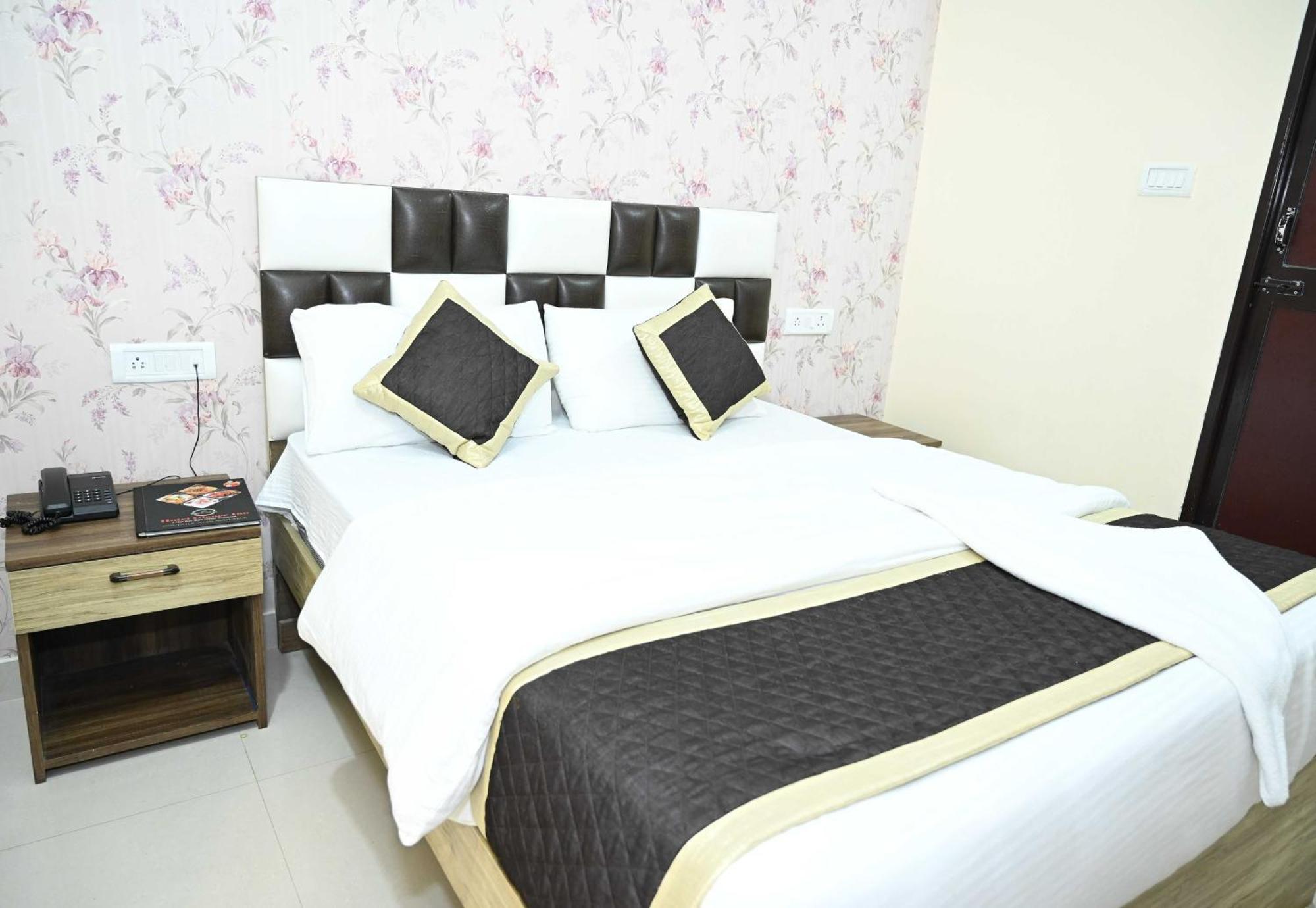Super Hotel O Glance Inn Patna  Luaran gambar